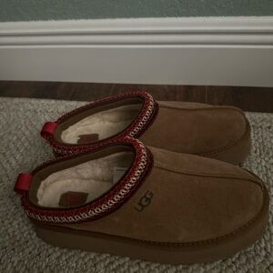 UGG women Tan Slippers with Red Trim